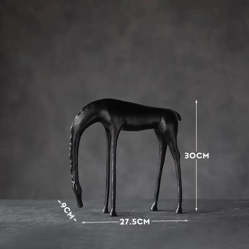 Black Cast Iron Abstract Horse and Deer Statue, Simulated Animal Model Sculpture, Office Desk Ornament, Modern Home Decoration