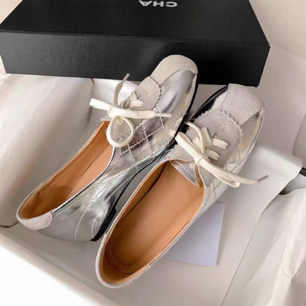 

Маленькие белые туфли 2025 новые с круглым носком на шнуровке на плоской подошве модные универсальные удобные милые дышащие милая юбка женская обувь 40 серебряный