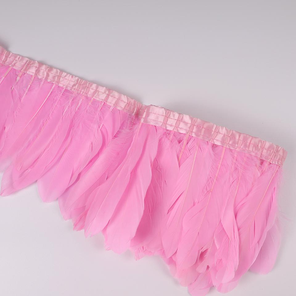 Bordures en Plumes d'Oie Ruban Franges 2 Yards/pièce Couture Artisanat Plume dans Robe Jupe Décoration Murale pour Vêtements de Fête