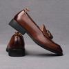 Fashion New Men's Pointed Tassels Slip On Business Flats Shoes Male Designer Loafers Homecoming Wedding Dress Footwear