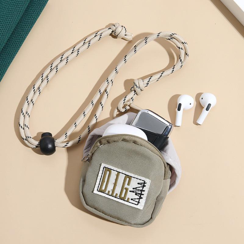 Mushroom Shape Key Wallet With Polyester Material For Daily Use And Trendy Street Style