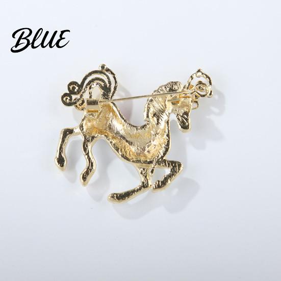 Zinc Alloy Brooch Enamel Pin Carousel Horse with Corrosion Resistant
