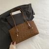 Retro commuter large-capacity underarm bag women's  new fashion shoulder bag simple personality portable tote bag