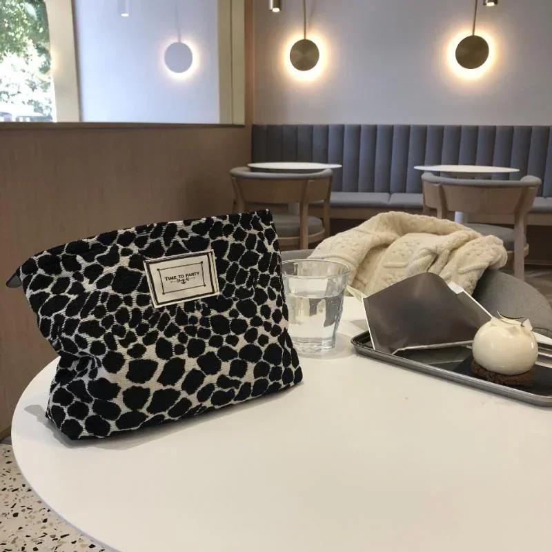 Leopard Print Cosmetics Storage Bag Thickened Storage Washing Travel Large Capacity Makeup Bag Toiletry Organizer Makeup Bags