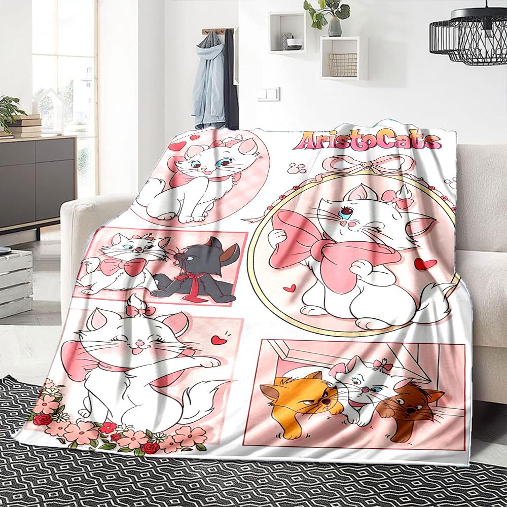 Aristocats Love Flannel blanket, soft and warm, suitable for beds and sofas, all seasons, portable travel blanket. 073097