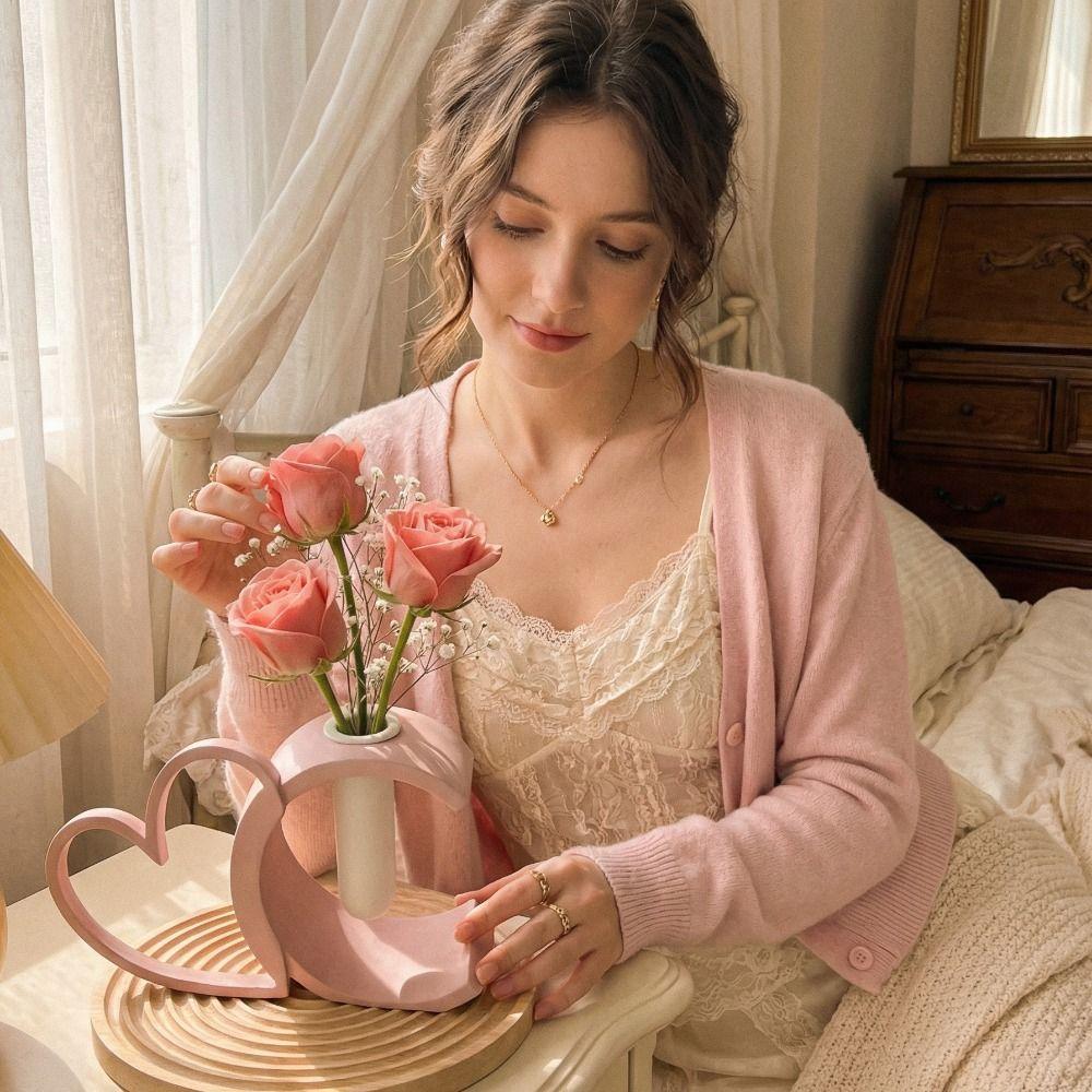 Modern Heart-shaped Vase Imitation Ceramic Hydroponic Vase Flower Vases  Dining Table