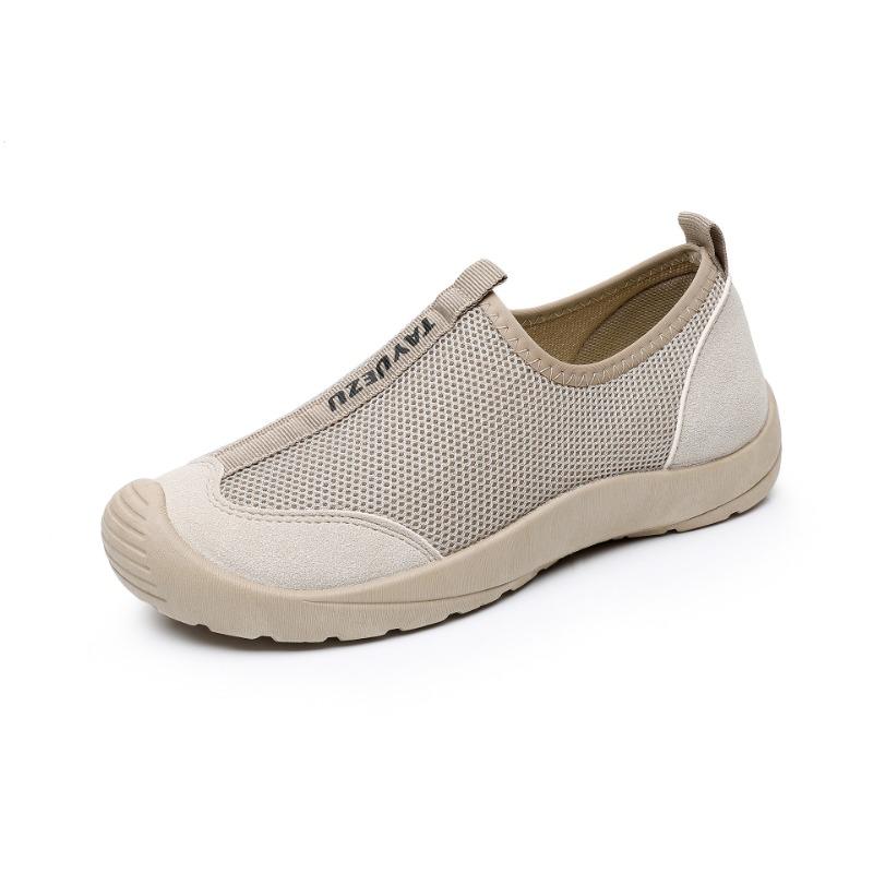 Summer new breathable mesh shoes women's thin flat shoes hollow fashion lightweight one-pedal sports and leisure mesh shoes