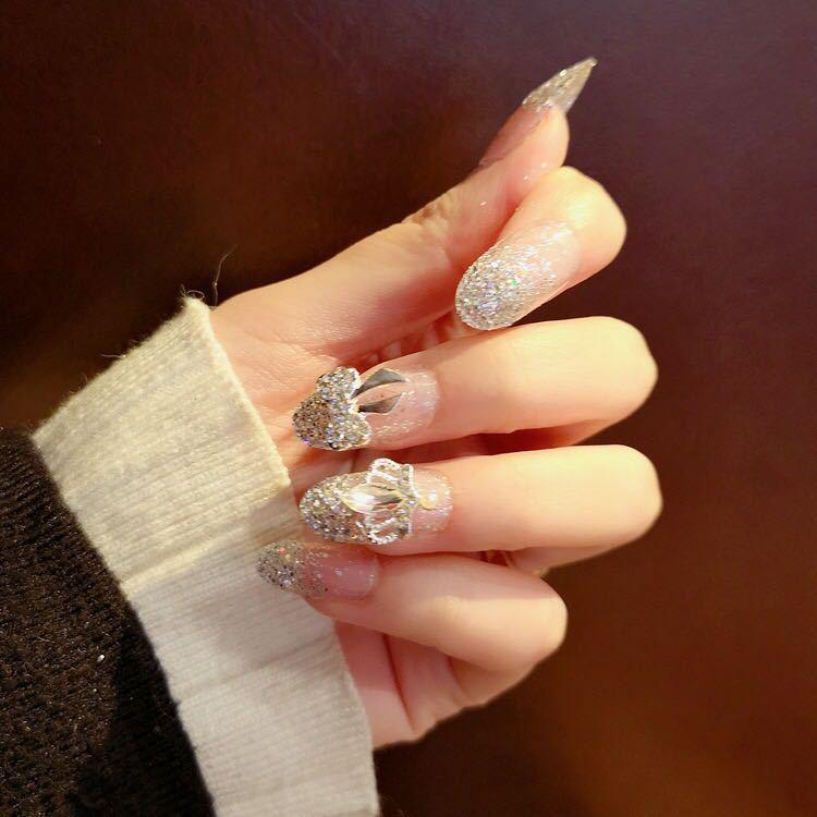 Silver Powder Butterfly Bride False Nails - Wearable, Removable Nail Art Patches for Studio Use