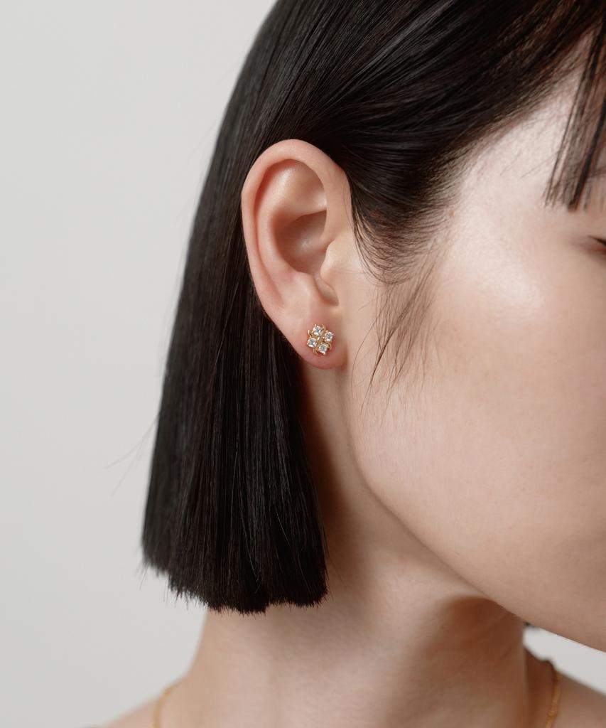 Novice Tokyo Cross Cz Pierce / Gold