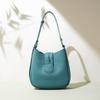 New Shoulder Bag Fashionable Versatile Bucket Bag Large Capacity Commuter Soft Leather Handbag Messenger Bag