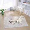 Tapete Autorefrigerante para Cães Gatos Antiderrapante Lavável Almofada Refrigerante para Pets para Verão Interior Exterior Caixa Canil Chão Assento de Carro
