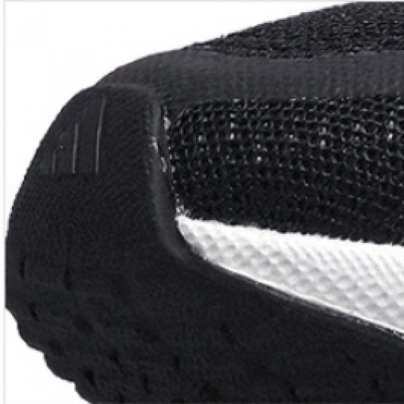 AdidaS Women S Runblaze SneakerS Core Black Ih6710