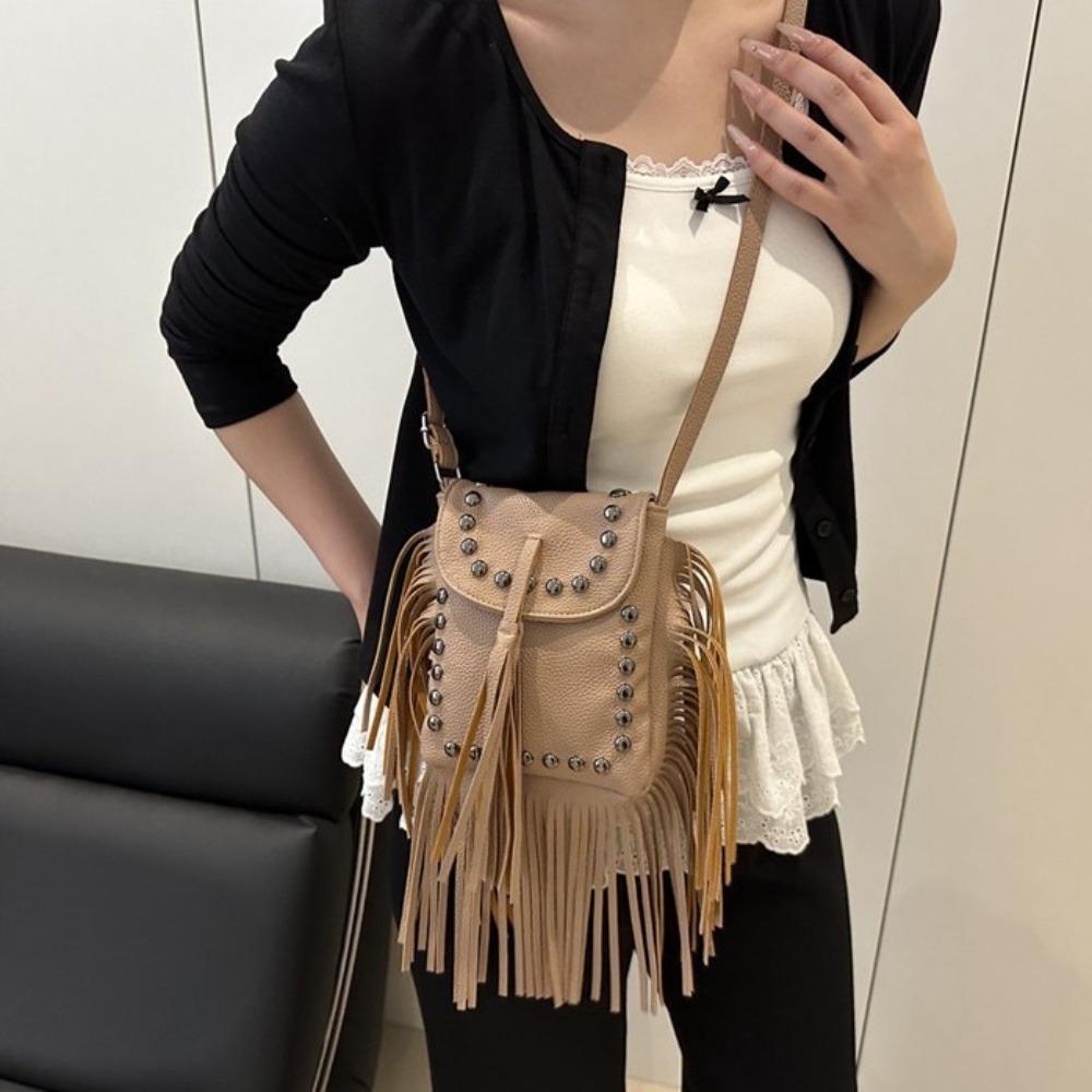 Riveted Tassel Shoulder Bag Korean Style Crossbody Bag Fashion Leather Handbag Women