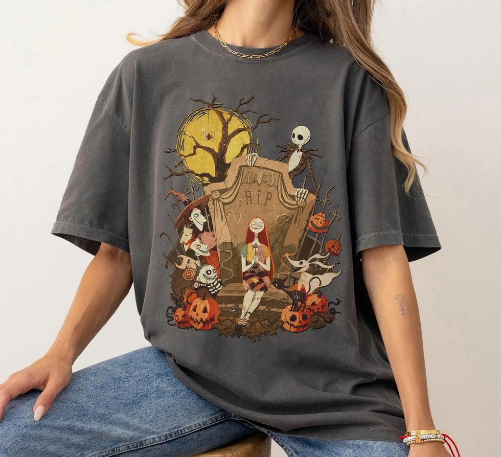 Retro Christmas Nightmare Character Group Tshirt Four Seasons Unisex Pure Cotton Casual Fashion Tshirt