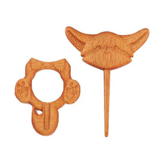 Wooden Animal Brooch Cute Dog Cat Sweater Pin Handcrafted Bird Rabbit Bear Turtle Scarf Brooch Pin for Sweaters Scarves Shawls