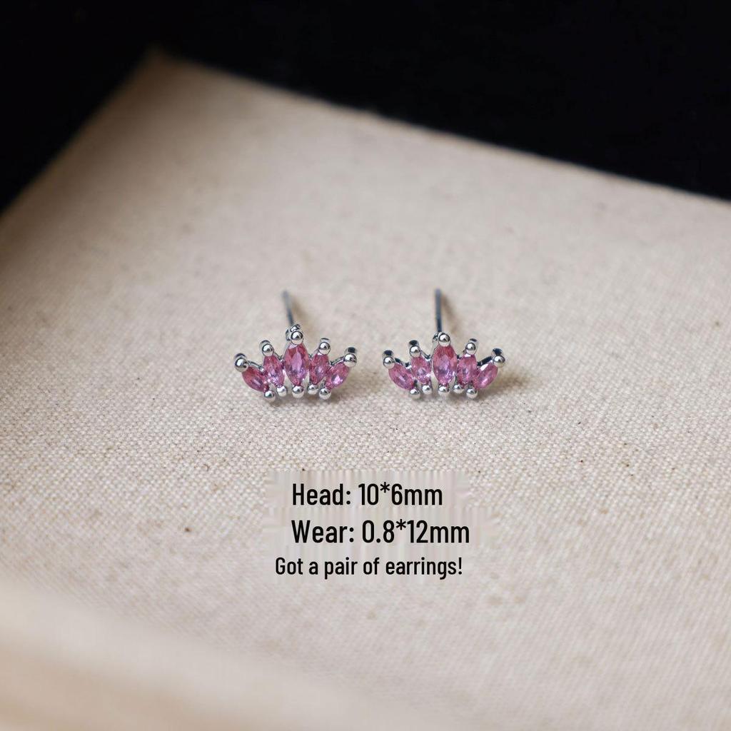 Copper-Plated 925 Silver Crown Stud Earrings with Colorful Zirconia – Exquisite, Versatile, High-End Design for Women.