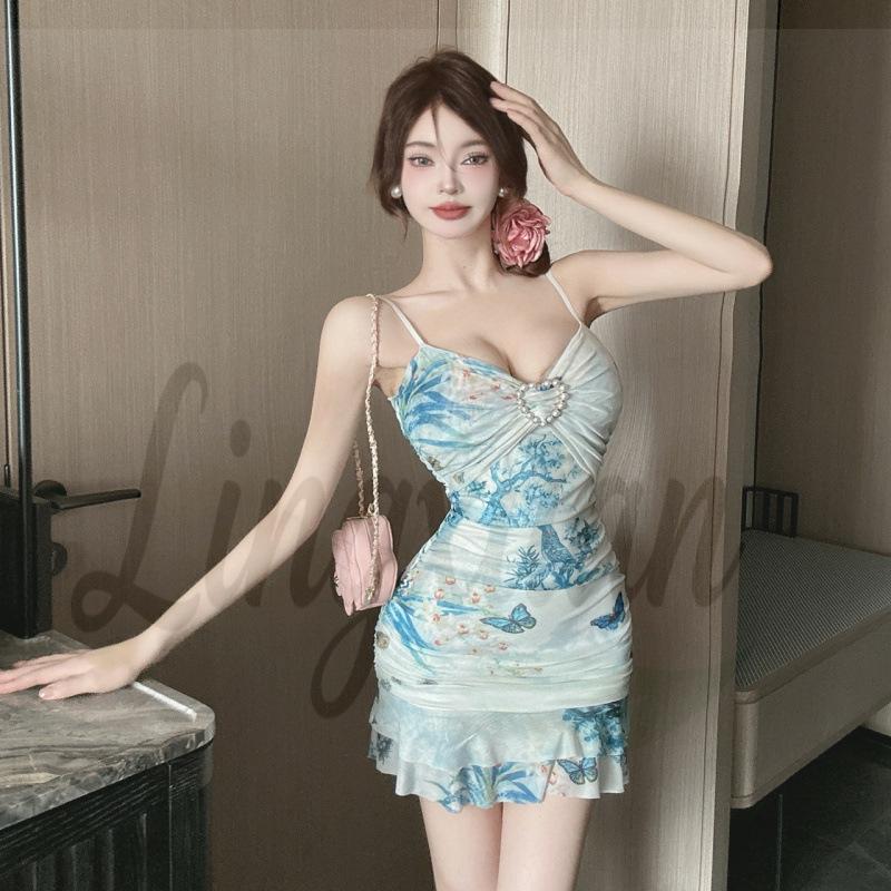 Цветочное сетчатое мини-платье с открытыми плечами на бретельках, с оборкой на талии, облегающего кроя Medium синий