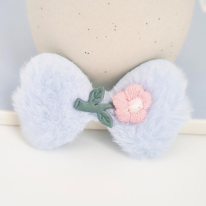 Women's Decorative Accessories: Embroidered Cartoon Flower Bowknot Fabric Patches for Clothing, Shoes, and Hats.
