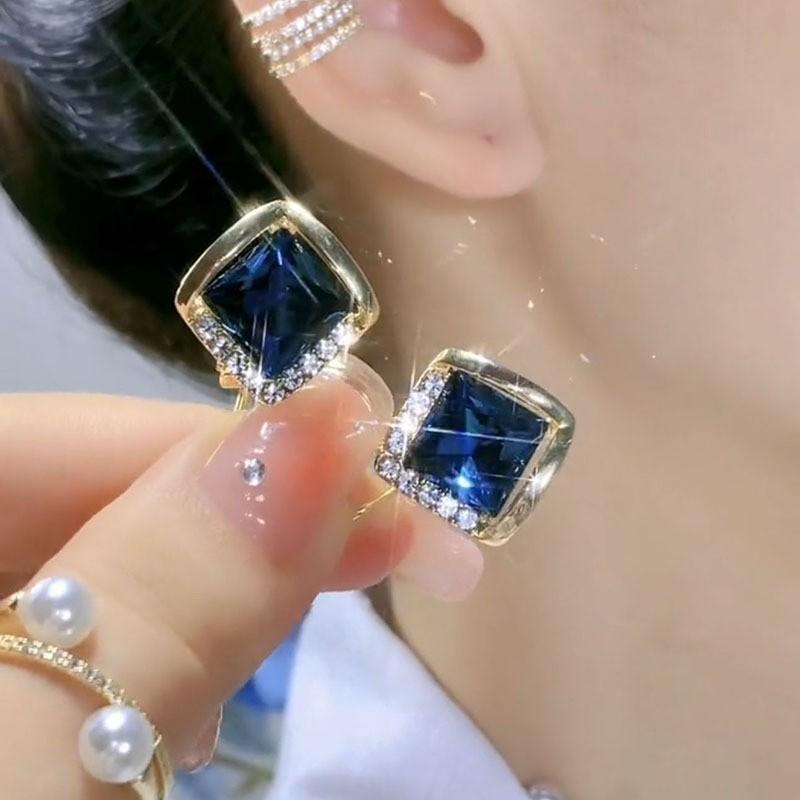 

Diamond Purple Earrings, New Exquisite and Versatile Style Earrings, Japanese and Korean Niche Design Geometric Earrings