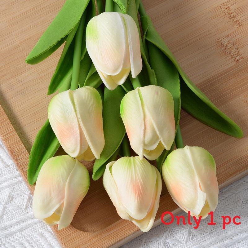 Realistic Artificial Plant Tulipa Gesneriana For Display And Event Decoration