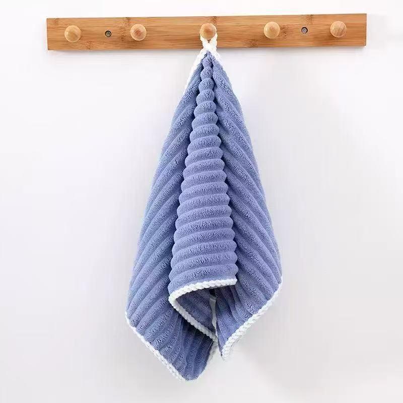 Ručník z korálového fleecu, Jednobarevný, Měkký a savý, Víceúčelový, Vhodný pro hotelové koupelny.
