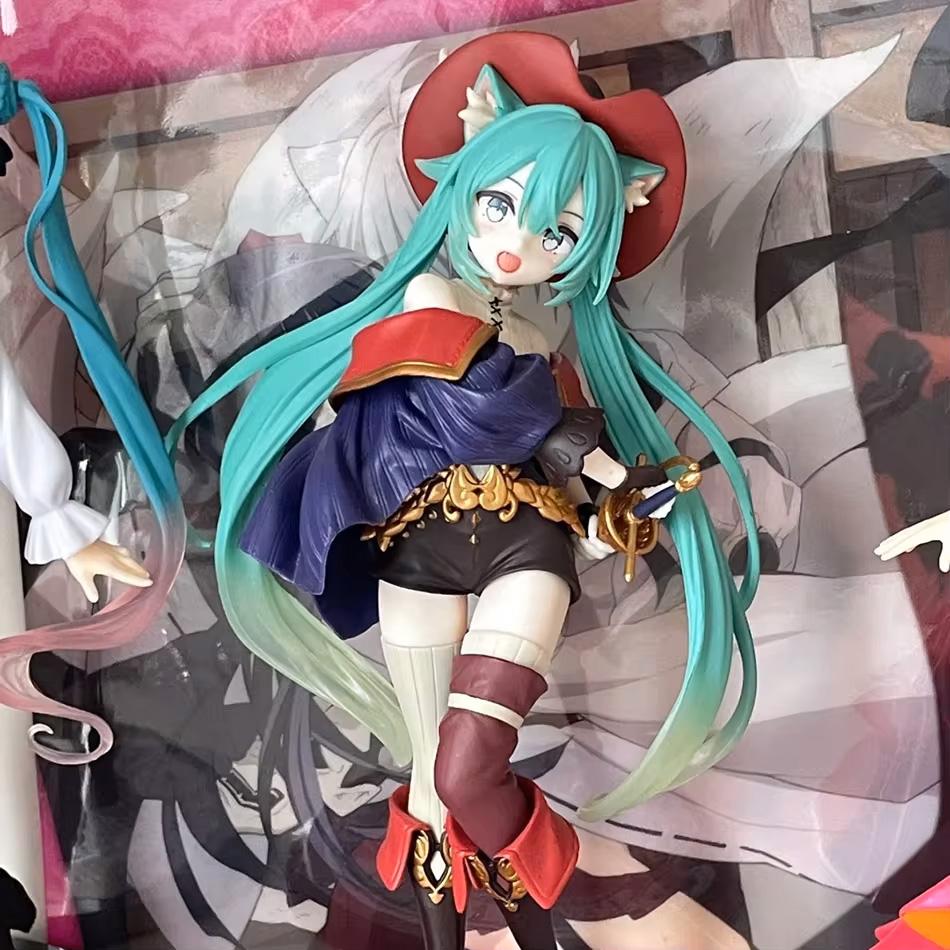 New Hatsune Miku Desktop Action Figure Tale Wonderland Miku Puss in Boots Anime Figurine Kawaii Girl Model Toy Adorable Decor