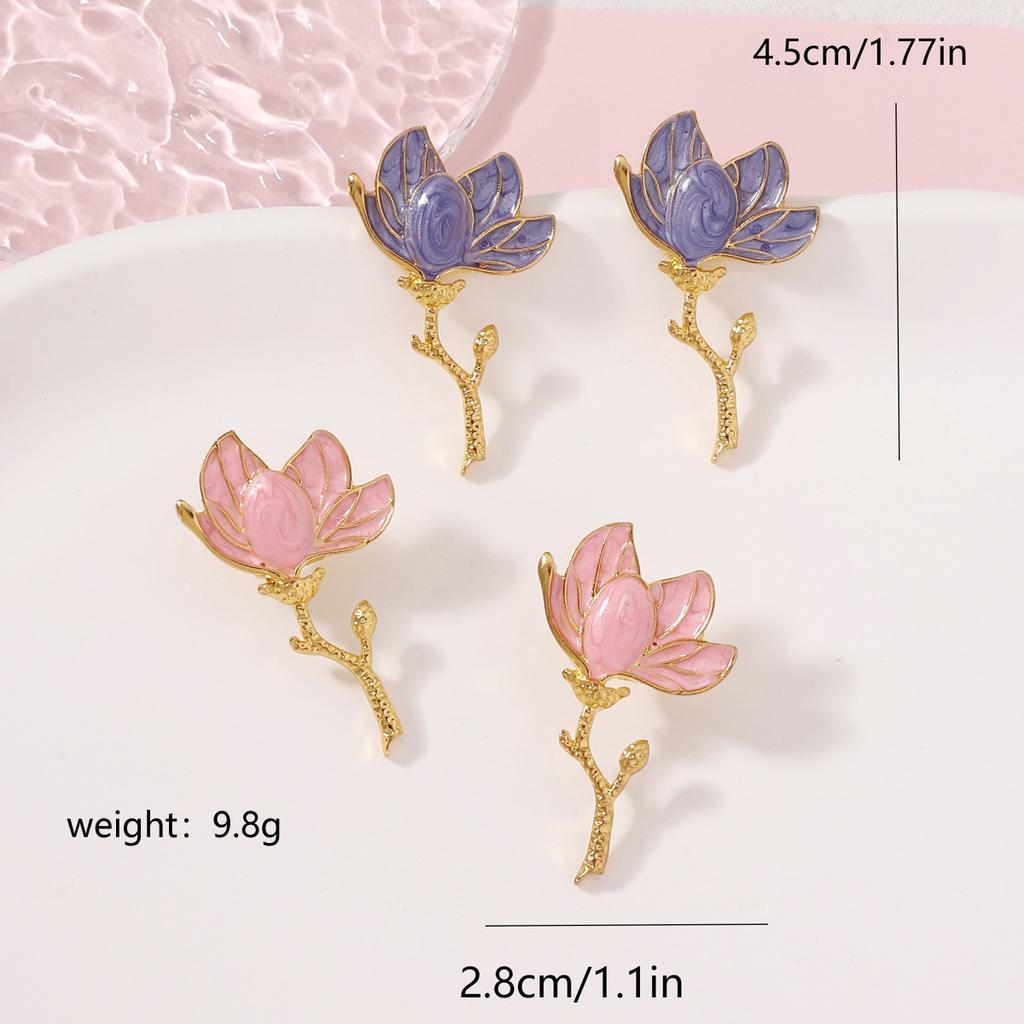 Cold and Elegant Flower-patterned Oil and Gas Quality Fashionable, Light Luxury and Versatile Earrings and Accessories