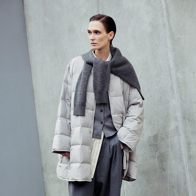 

LESS 2023 Зимний пуховик средней длины M