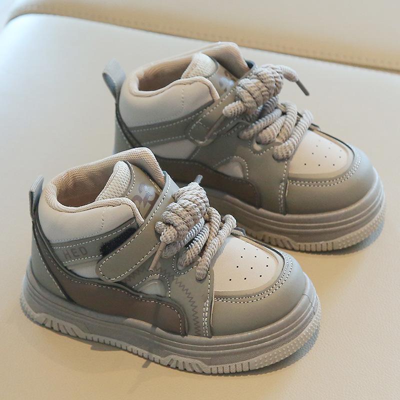 Children's Sports Shoes 2025 Spring and Autumn New Boys' Casual Board Shoes High-top Girls' Bread Shoes Soft-soled Baby Shoes List