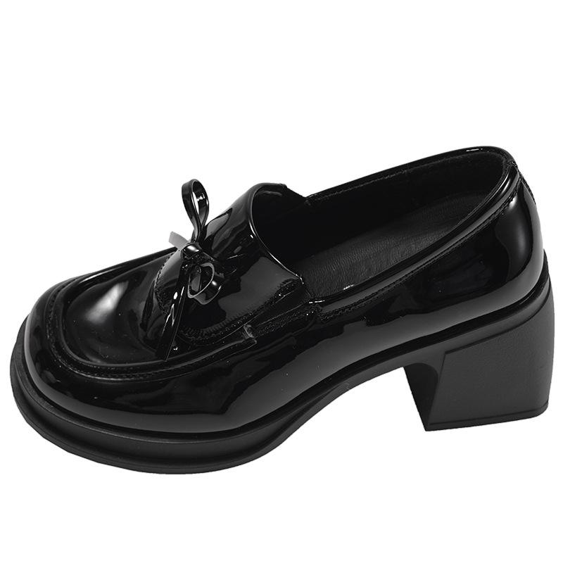 Popular retro British style black thick heel small leather shoes women's 2025 new autumn skirt versatile loafer single shoes