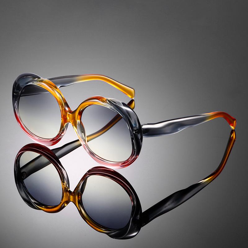 Trendy Retro Unisex Sunglasses with Large Frame - Style 5686
