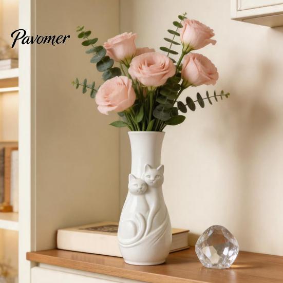 Dried Flower Arrangement Holder Couple Cats Vase, Plastic Snuggling Cat Vase for Home, Modern Home Interior Accents Desk, Shelf Decor, Tabletop Floral