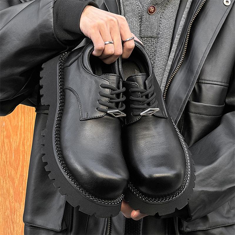 

Niche design sense upturned head черные туфли дерби повседневные кожаные туфли для поездок на работу мужские осенне-зимние туфли с большой головкой мужские туфли 98089-J 38 чёрный