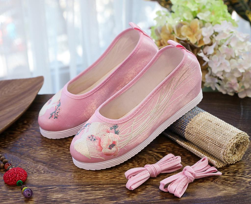 Fashion Inner Height Increasing Wedge Shoe Women Ethnic Style Retro Chinese  Round Head Hanfu Wedding Shoes