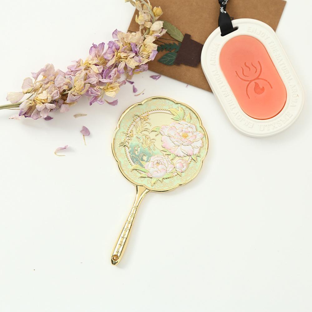 Vintage Chinese Style Metal Mirror Portable Pocket Make-up Mirror Fashion Vanity Mirror Bedroom