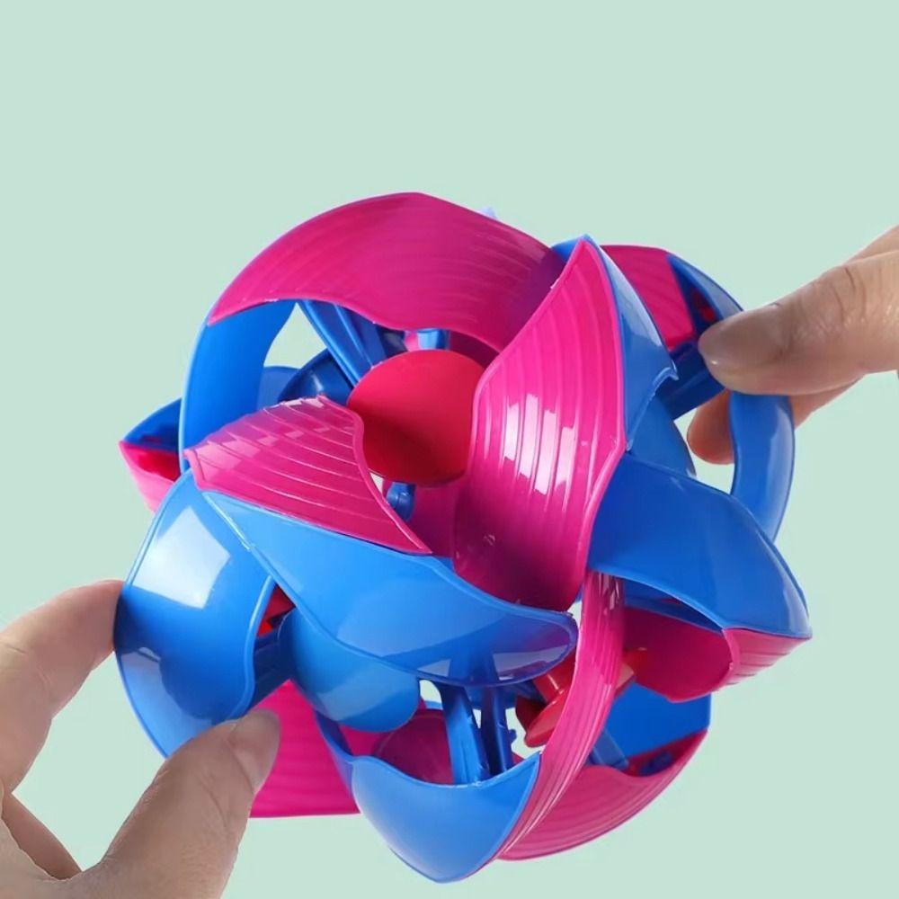 

Interactive Color Changing Ball Toy Plastics Dual Color Telescopic Ball Birthday Gift 6cm