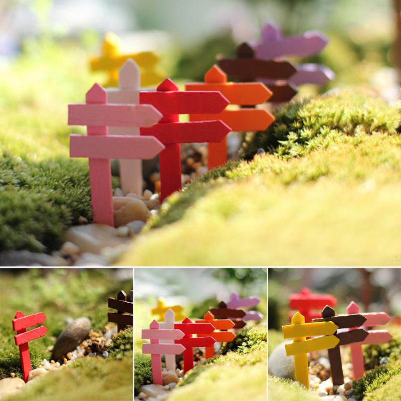10PCS Wood Mini Colorful Road Sign Fairy Garden Home House Ornaments Miniatures Craft Micro Landscape Mini DIY Decor