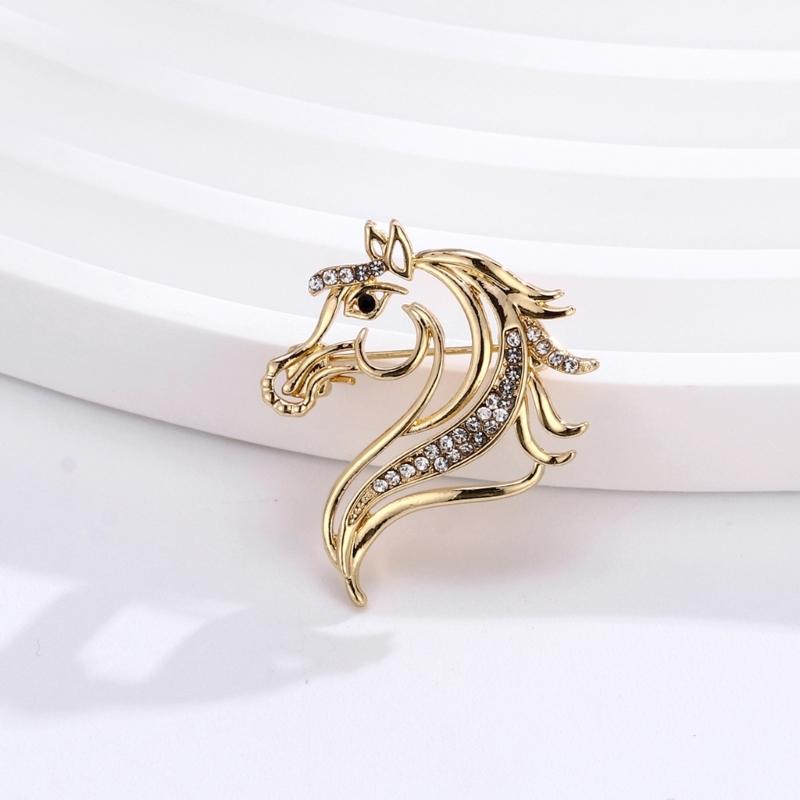 Stylish Equestrian Rhinestones Brooch Pin For Jackets Scarves Outfits Zinc Alloy Crafted Shining Decorative Jewelry Gift