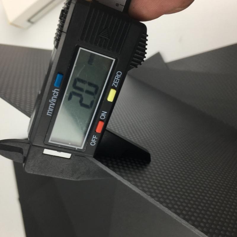 Carbon Fiber Sheet 200x250mm Glossy Finish Flat Carbon Fiber Board Plate Plain Weave Panel Sheet for Kite Remote Drones
