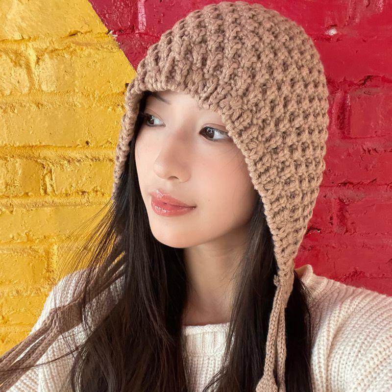 

2024 Новая Зимняя Женская/Мужская Шапка-балаклава Ручной Работы с Кисточкой, Красная Вязаная Шерстяная Теплая Шапка, Защита Ушей, Шапка на Завязках one size