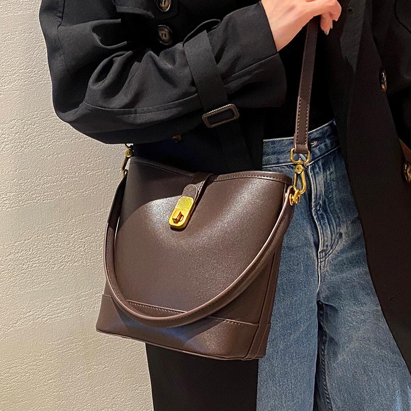 Ladies Genuine Leather Bucket Bag Retro Shoulder Crossbody Handbag Fashiable Luxurious Women's Bag