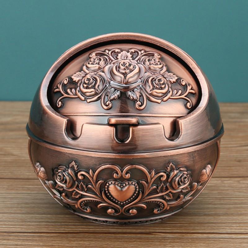 European Style Ashtray with Lid: Trendy, Drop-Proof, Anti-Fly Ash, Odor-Resistant, Luxury Living Room Decor.