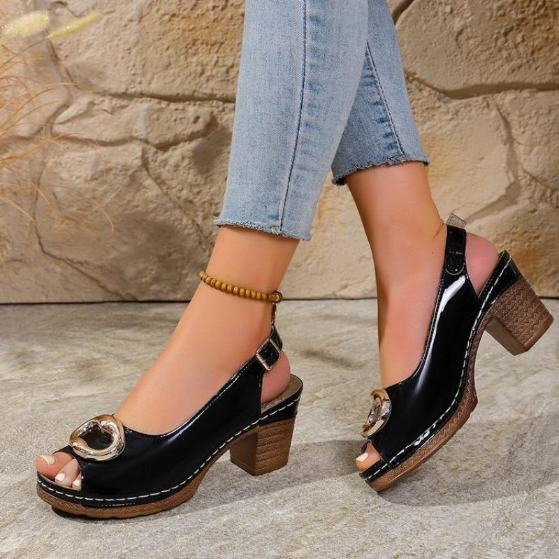 Large-sized Thick-heeled Shoes Fish-mouthed Mid-heeled Sandals Large-sized Sandals Devotion