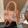 Premium Foreign Style Bag Women's 2025 New Simple Niche Design Shoulder Messenger Bag Fashionable Portable Tote Bag