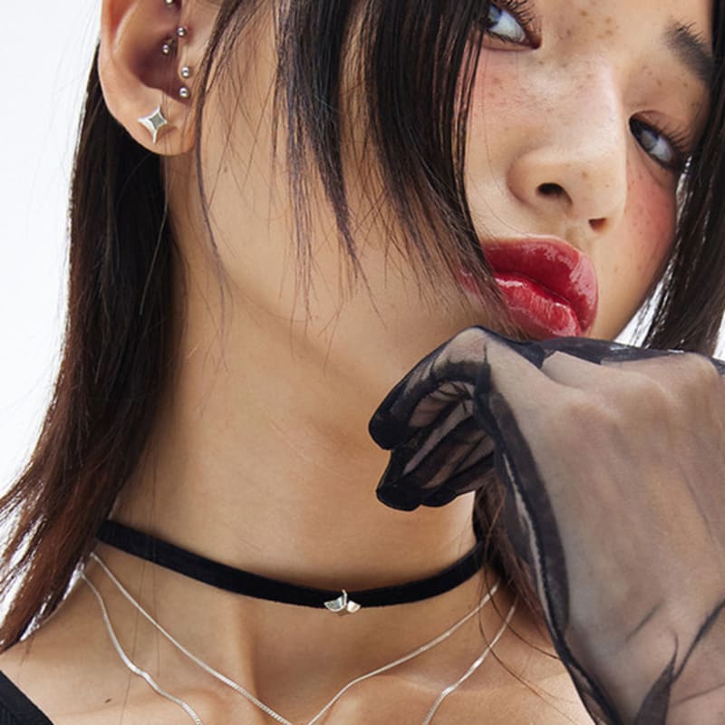 NIMBUS SHINE STAR VELVET CHOKER