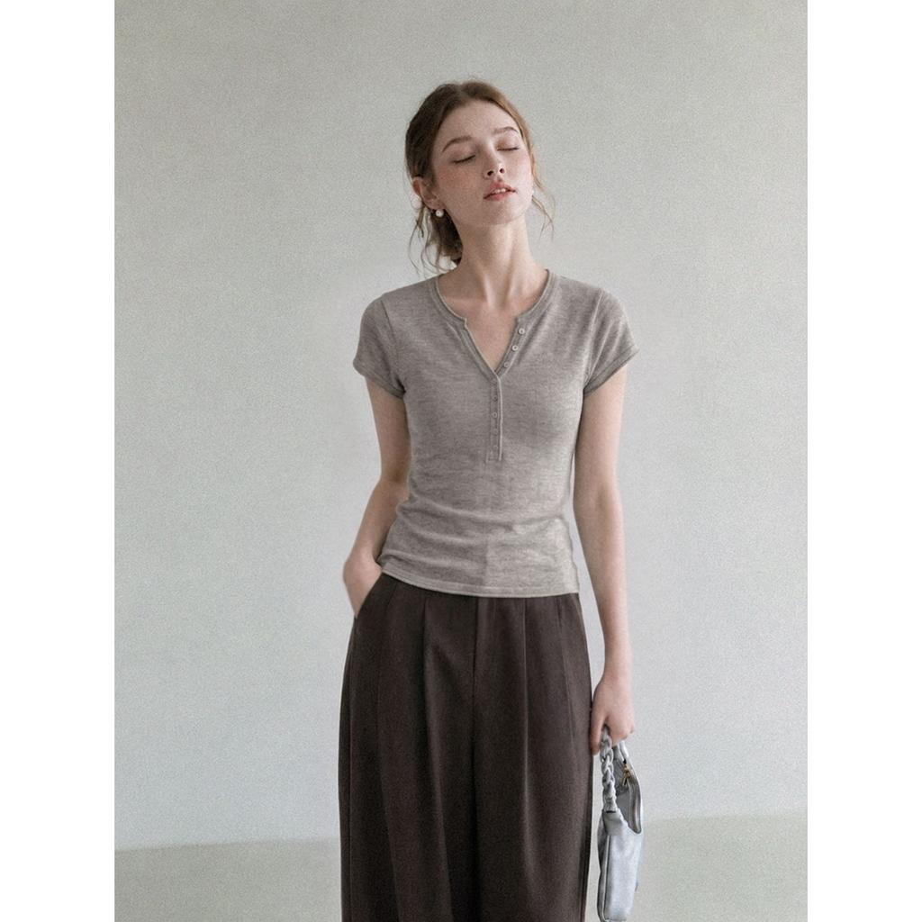 French gentle wind mist gray semi-open neck short-sleeved T-shirt women's summer new slim and thin fashion versatile top