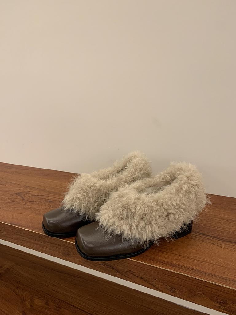 Korean Version of Square Head Plush Shoes Single Shoes Women's 2025 Warm Cotton Shoes French Thick Heel Retro Black Small Leather Shoes