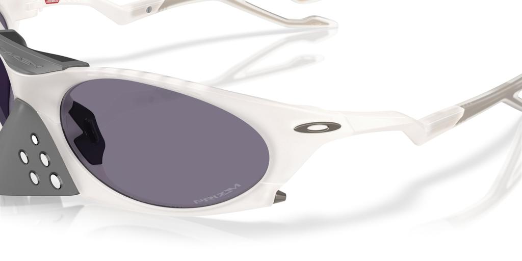 Oakley Sunglasses 0OO9437 PLANTARIS MATTE VAPOR PRIZM GREY 94370663 Polarized [Oakley]