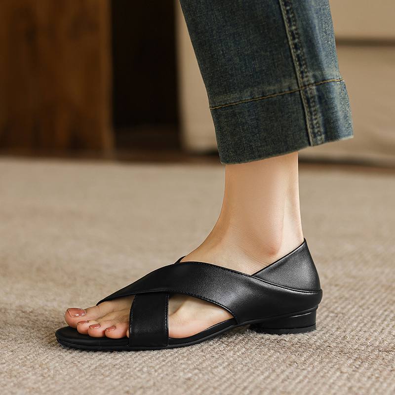 

Krazing Pot Microfiber Low Heels Concise Style Slip on European Design Summer Size 43 Size 42 Women Sandals 43 чорний