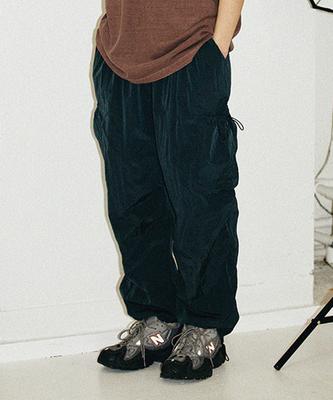 Shirred Nylon Cargo Pants (Black)